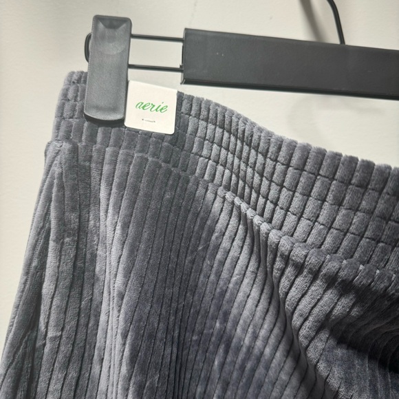 Aerie Womens Groove On Pants Velour Flared Leg High Waisted Ribbed Gray L NEW - Picture 4 of 5